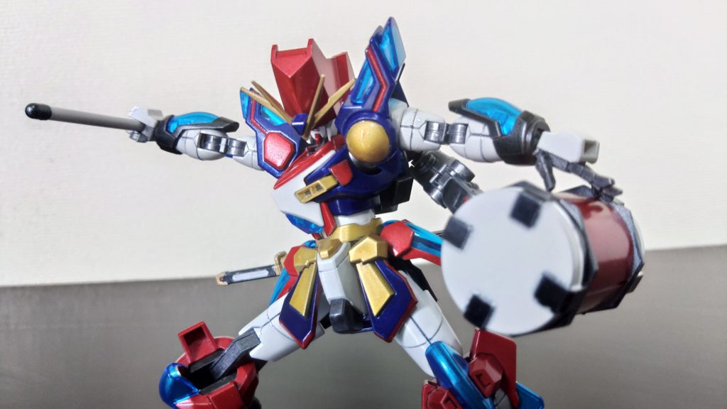 「MF用うふでーく(大太鼓)」身体の芯まで響く重低音が特徴の大太鼓。パーランクー、しめでーくよりも威力のある音撃が可能だが、軽快な動きができないデメリットがあるさ～。