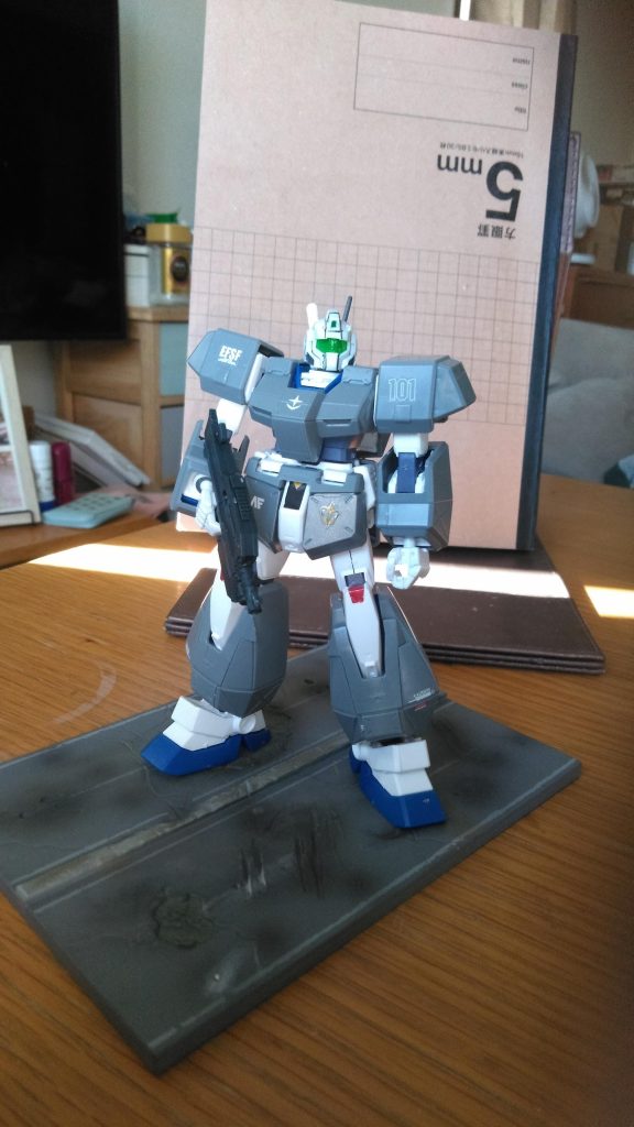 ジム改のヘッドに、アレックスのチョバム・アーマー、機体、サブマシンガン（サンダーボルトＶｅｒ．）をつけてみました！