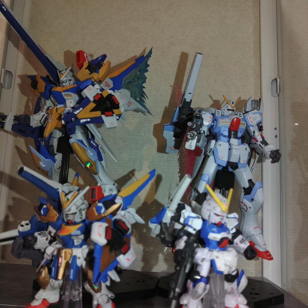 これまで作ったVガンダム系と。最後まで見ていただきありがとうございます🙇‍♂️