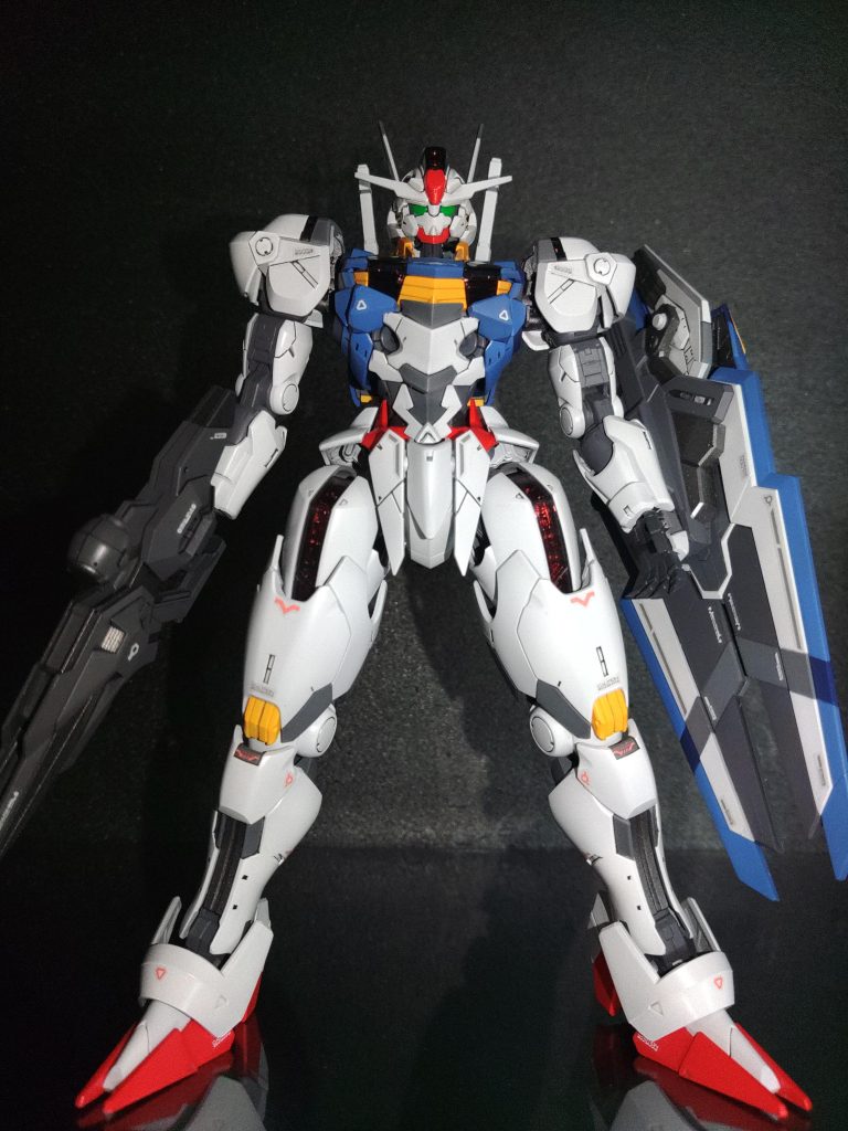 それでも少しだけ塗り分けをして、「いや、ホントに塗装したんスよ!」感を出しておかなければ素組みにトップコートとさほど変わり映えしないです。