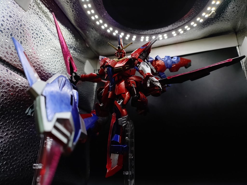 ◯シールドブーメラン投擲シードフリーダム特有のシールドブーメランは、特長のひとつという事で続投。基本装備はイモータルジャスティスのものを使用し、物足りない部分はインフィニットジャスティスからもらってきた感じです。