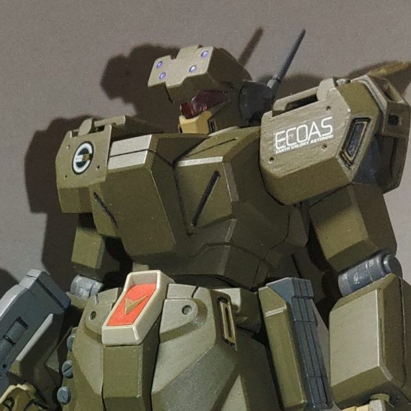 ジェガンD型　ECOAS指揮官機