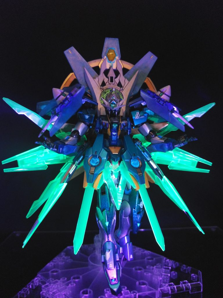 バエルポーズ(ブラックライト)！