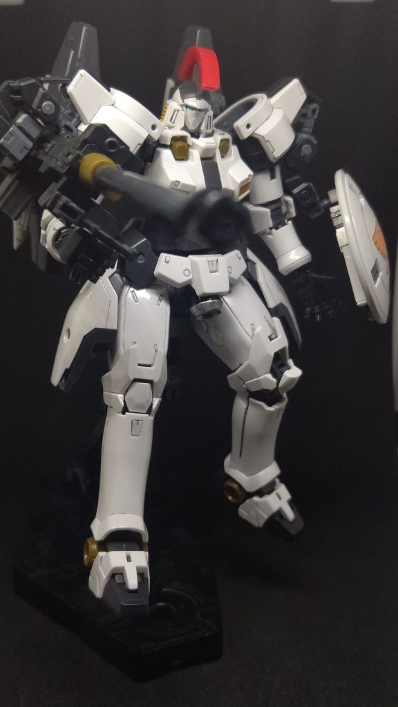 トールギスの射撃ポーズはカッコイイです！