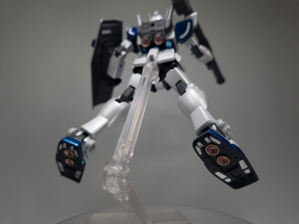 足裏は筆塗りでディテイルアップ！