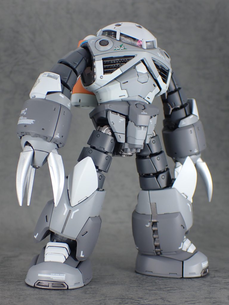 照明を少し落としてみると雰囲気が違っていいですね