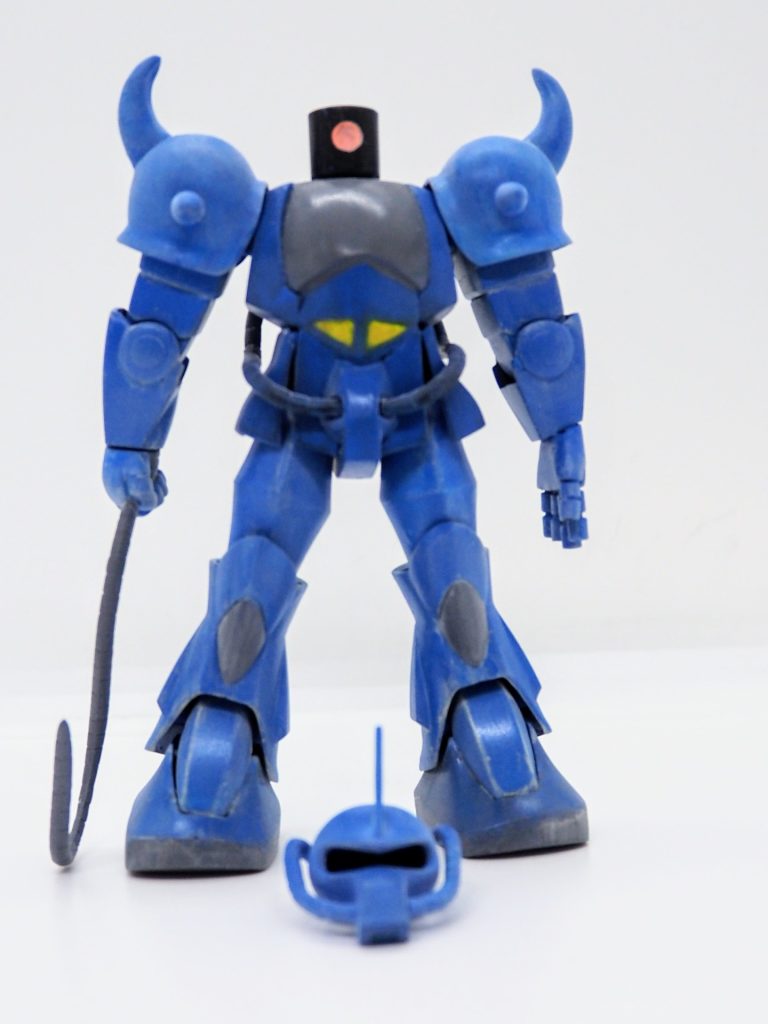 頭部は乗っかてるだけなのでモノアイの位置は自由に動かせますご覧いただきありがとうございました!