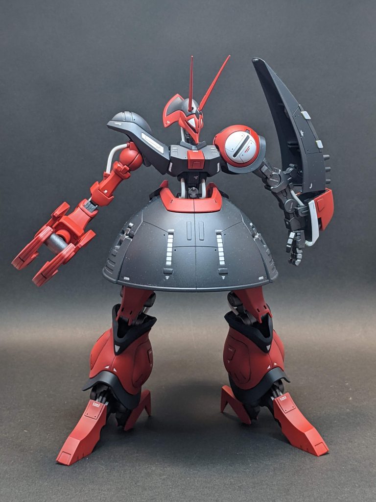 ピンクのパーツはモンザレッドで塗装してます。元からプロポーションは抜群なので特に手を加えていません。