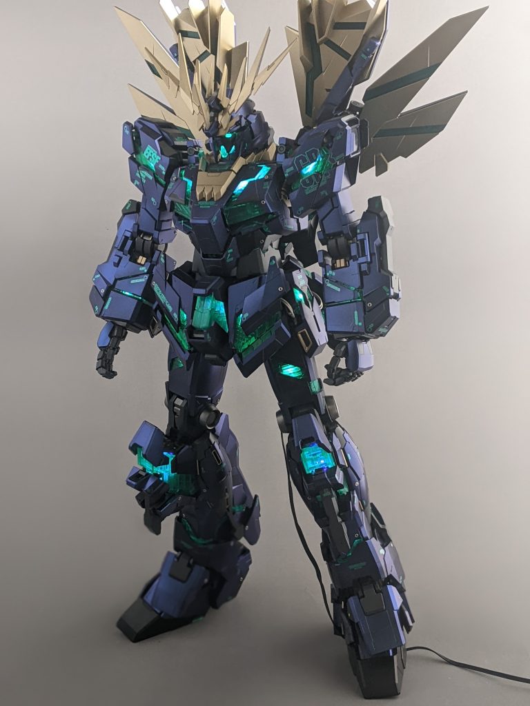 PGユニコーンガンダムバンシィ クリスタルカラー全塗装–4枚目/制作者：kenshira0123