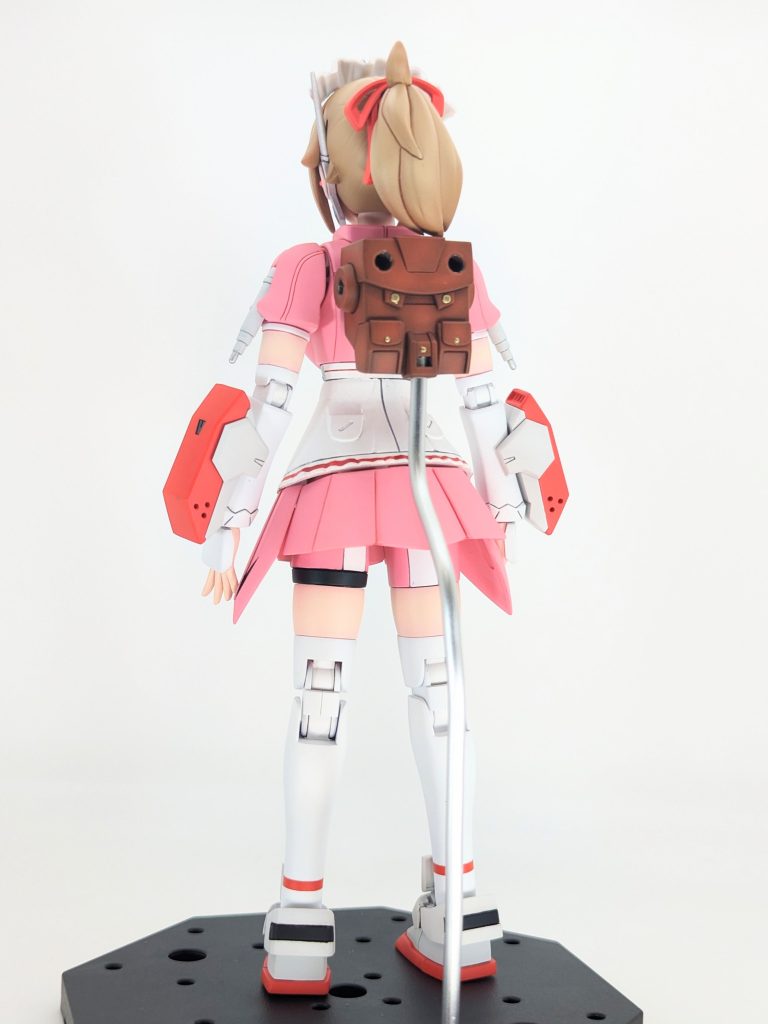 色はより女の子っぽく黄色→ピンクと赤に変更バックパックは茶色でグラデーションをかけてよりバッグっぽくしましたが、ウェポン付けたらほぼ見えない😓 