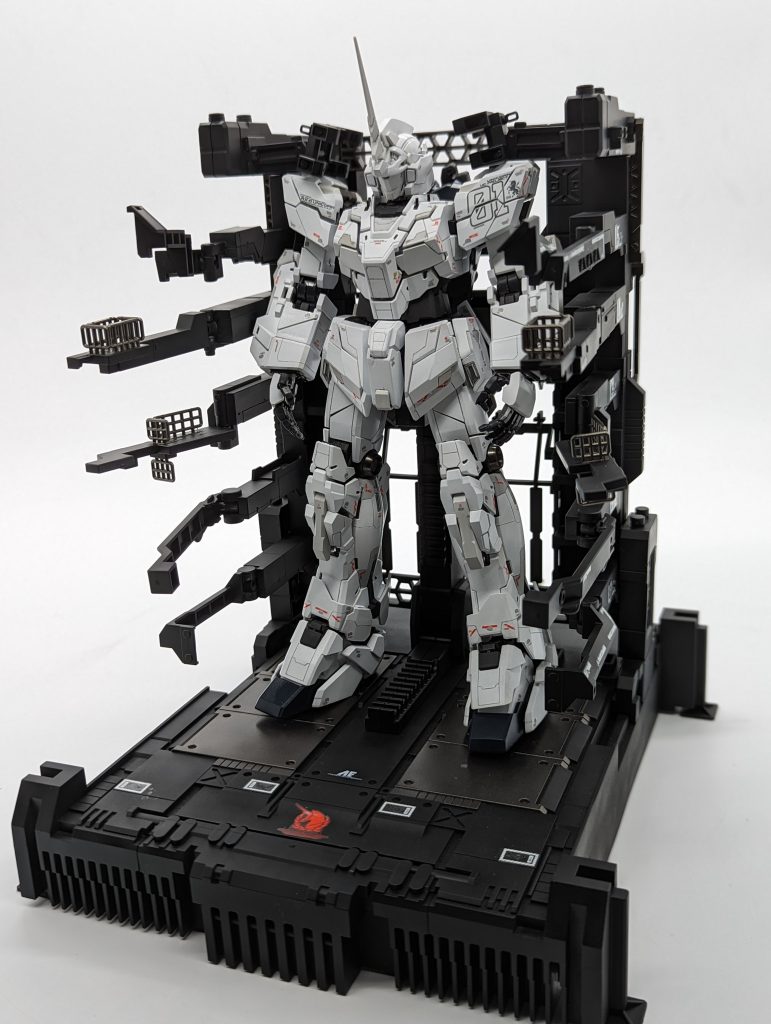 MGEXユニコーンガンダム改修塗装完成品–5枚目/制作者：kenshira0123