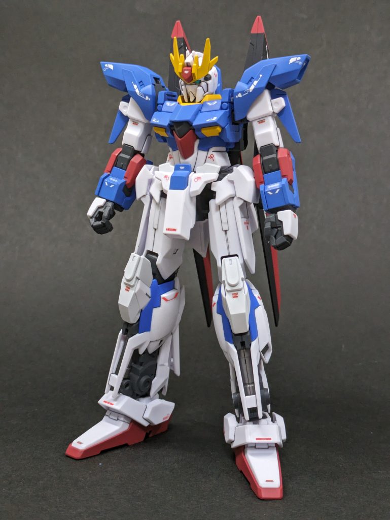 フェイスパーツ、VアンテナはHi-νガンダムインフラックスから移植。あとはガンダムデルタカイの余ったデルタプラスのパーツを使用