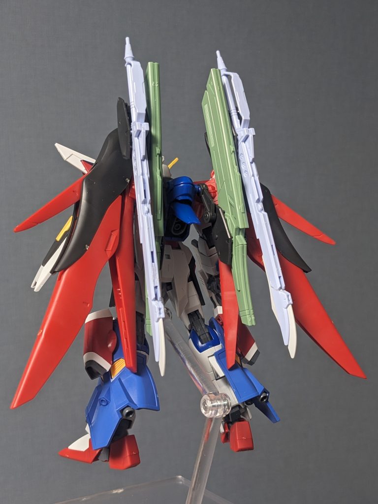 その後映画を見てからは、デスティニーをさらにそのままのコンセプトで強化したい欲が止まらず、余ってるデスティニーのジャンクとイモータルジャスティスをミキシングし始めてました。