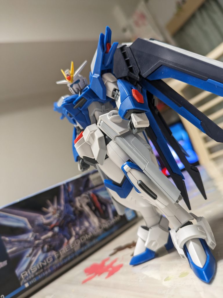 この状態見て娘が「キュアスカイみたい」って言ったのがきっかけ。足か？足がヒールみたいだからかな？