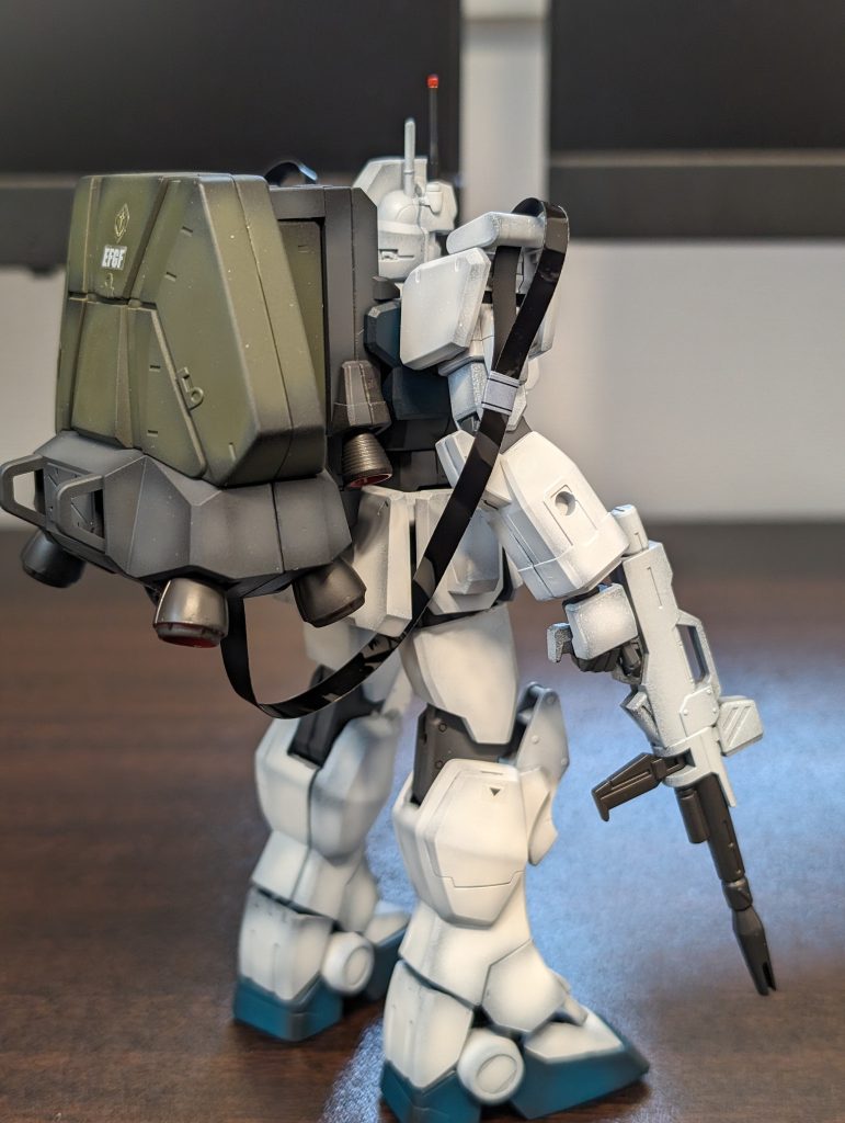 バックパック重くて、すぐにひっくり帰ります。