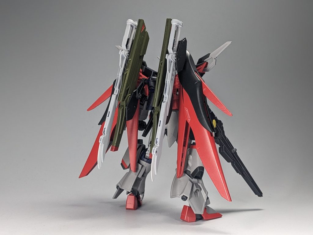 武装はデスティニーインパルスみたいにアロンダイトと名無し砲を2連装にしてます! 色はSPEC２風にして、さらに彩度を落としました。お陰でさらにレジェンドガンダムの色近づくという嬉しい誤算もありました（笑）