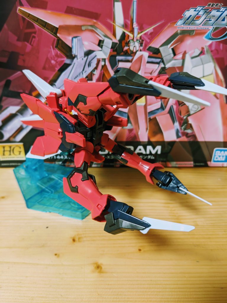 MA形態ですガンダムの可変機の中でも独特な見た目をしていると思います変形機構も特殊で組んでいて楽しかったです 