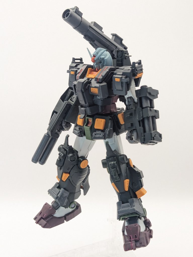 GFFやアーティファクトのような雰囲気目指しましたアーマーは上半身はダークグレー、下半身はダークグリーンなんですが、明度を下げすぎて写真だとわからなくなってしまいました…