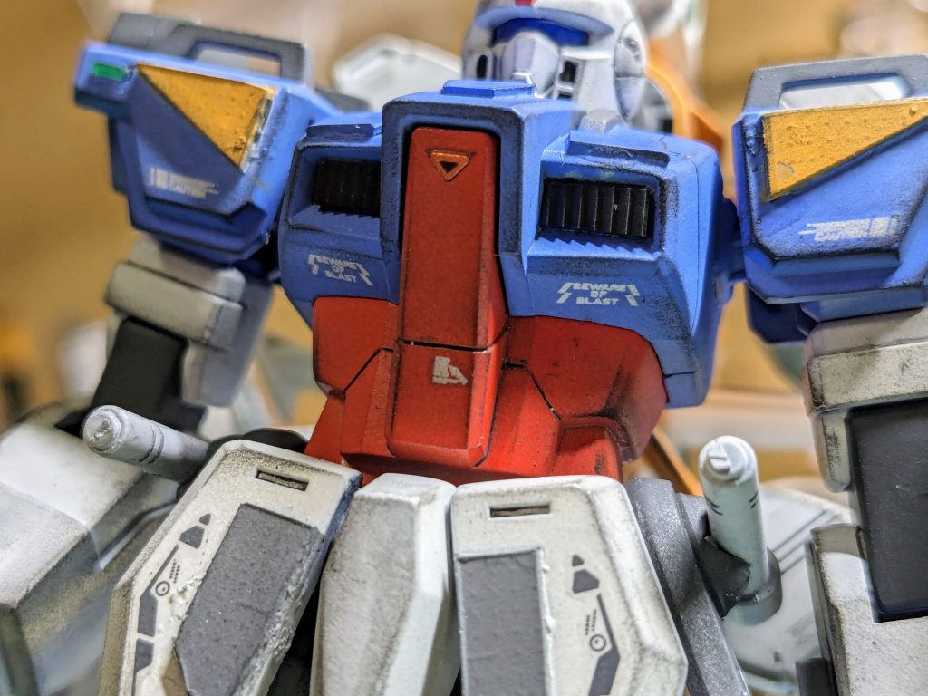 以前SNSで見かけた「結束バンドはダクトフィンに見たてられる」というのを真似てみました。思っていた以上にそれっぽくなったので、お気に入りポイントになりましたw