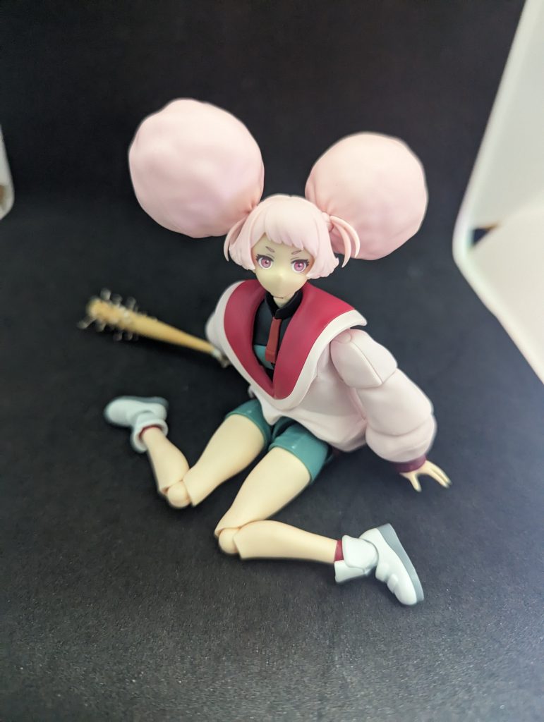 以上フィギュアライズスタンダード、パイセンでした。水星の魔女放映終了から時間経っての発売だった事もあってスレ、ミオを遥かに凌ぐ完成度で想像以上に良いものでしたね、心の中のマ大佐もニッコリです。とりあえず表情パーツのアイプリないヤツとかも用意したいのでちゃんと作りたい所ですね。