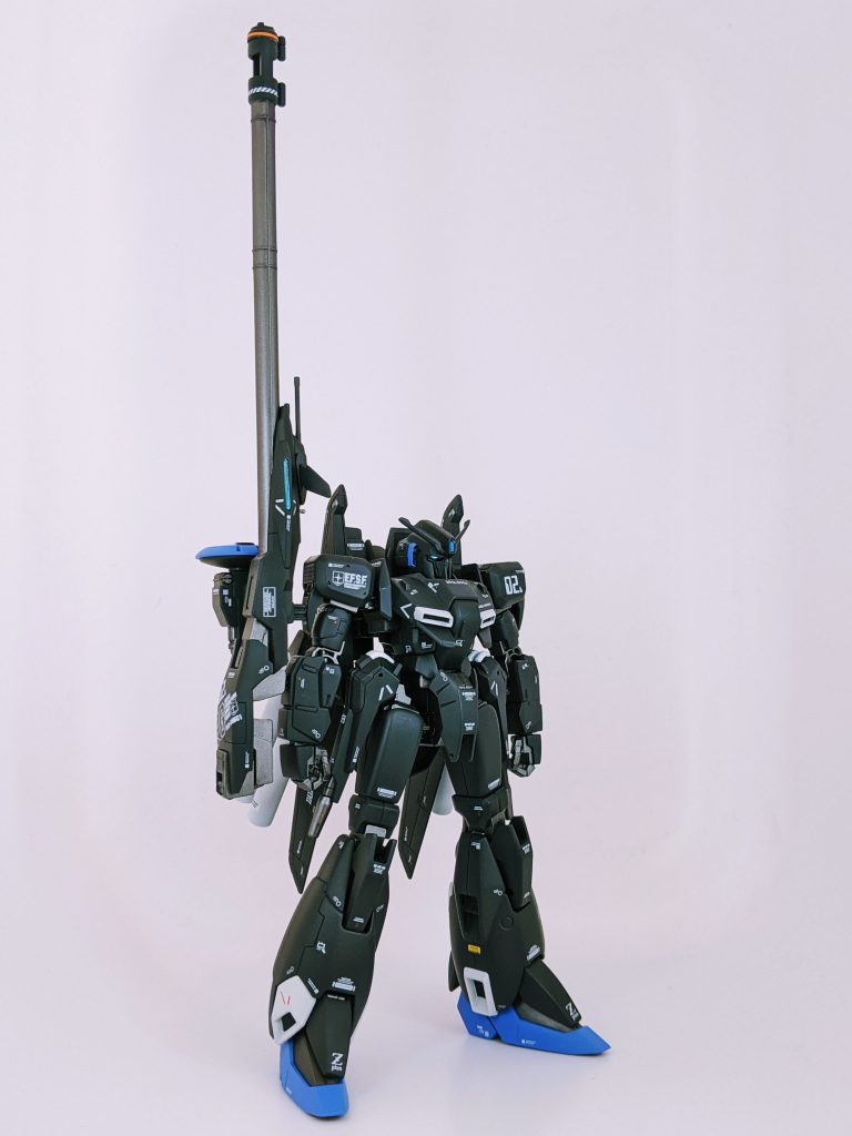 ゼータプラスC1最大の特徴でもあるビームスマートガン。長尺の武器はロマンがあります。