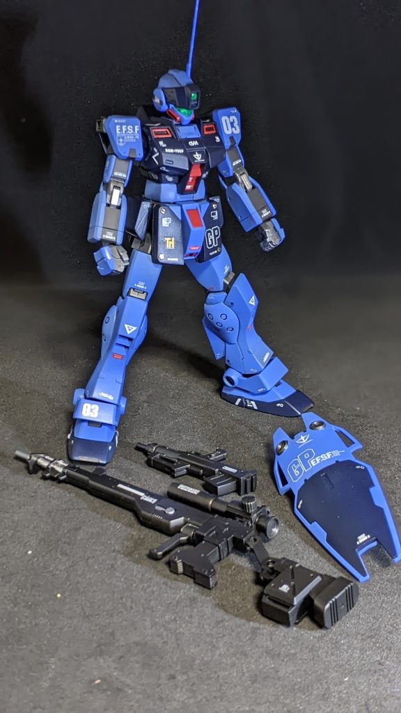 今回のキットは某ネットフリマでぱち組のものを購入した人生初の保護プラになります。普通にかっこよかったので、1年近くそのままでしたが、システムウェポンキットを購入したのをきっかけに弄りたくなりました。ただ、陸ジム(赤い三巨星のやつ)を積んでいるので自衛隊カラーに塗装して、そいつに担がせる予定です。