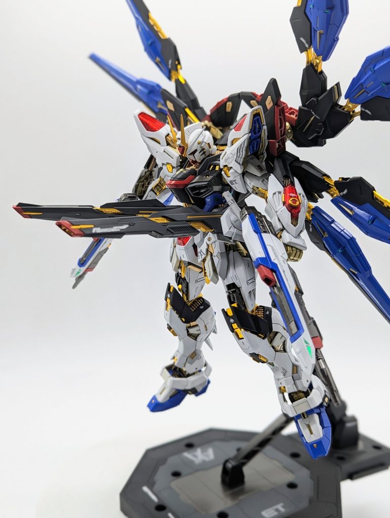 MGEXストライクフリーダム全塗装改修–3枚目/制作者：kenshira0123