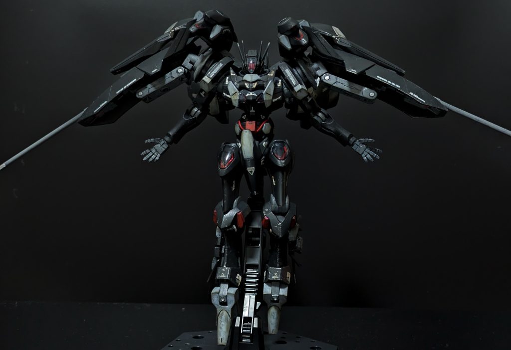 アグニカポイントが溜まりそうなポーズ。上半身はオーガ、下半身はファラクト…なのですが、見た目ほぼファラクトですね。