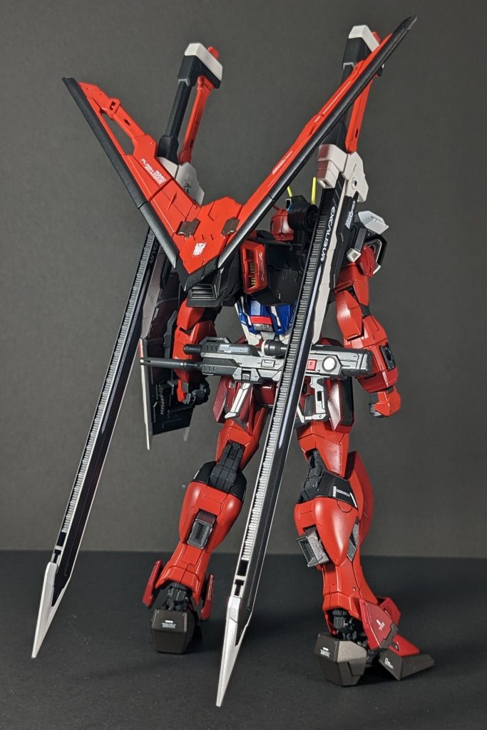 　シンプルなカトキ立ち。　RGインパルス、めちゃめちゃ出来が良くてもうビックリ。フォースSPEC IIはしばらく寝かせるつもりなのですが、2機目はオリジナルカラーで遊ぶか、運命時代に立ち返らせるか、悩ましいですね。