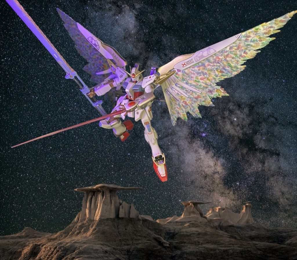 さらに、掌部ビーム砲はMMI-X440 パルマフィオキーナ2へと改良され、ビーム砲だけなくビームサーベル発振器としても作動し、より多彩で隙の無い近接戦闘を可能とした。