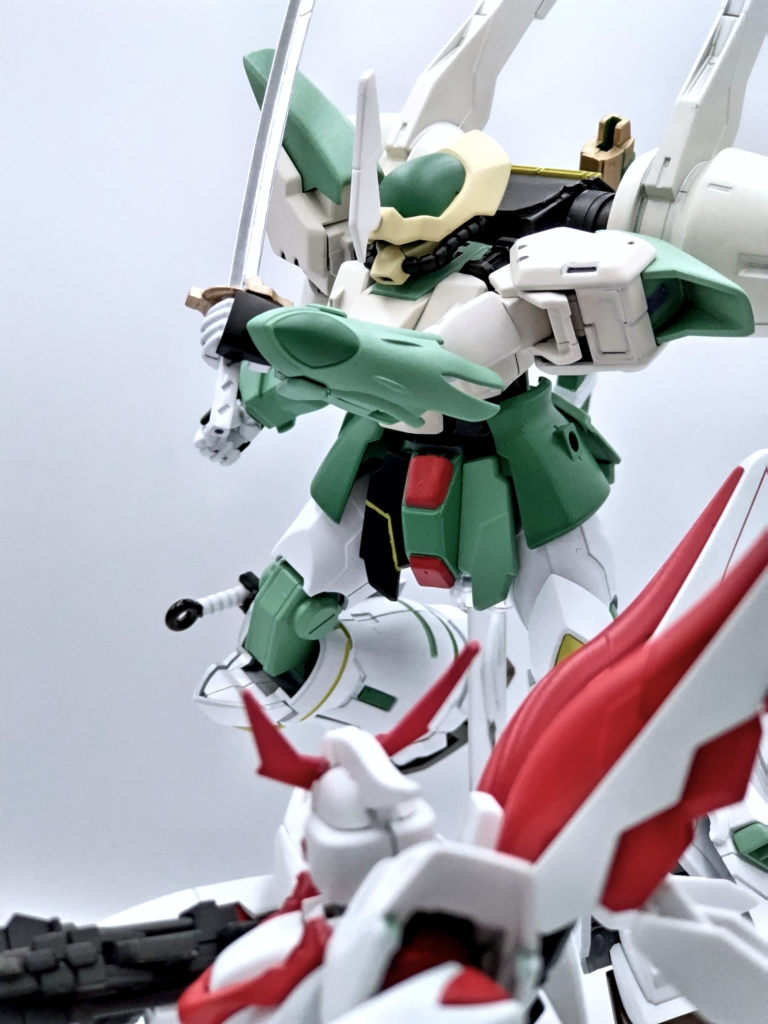 宝鐘海賊団製量産型ファントムと戦闘。いろは殿とマリン船長初コラボ時、自分は船長を浄化するな派閥(があったのかは知らないが)だったので…。宇宙世紀的には機体性能差的に論外だと思いますが、それに関してはオールズモビル的な感じか、ビルド時空という設定にする事で納得して頂きます(笑)