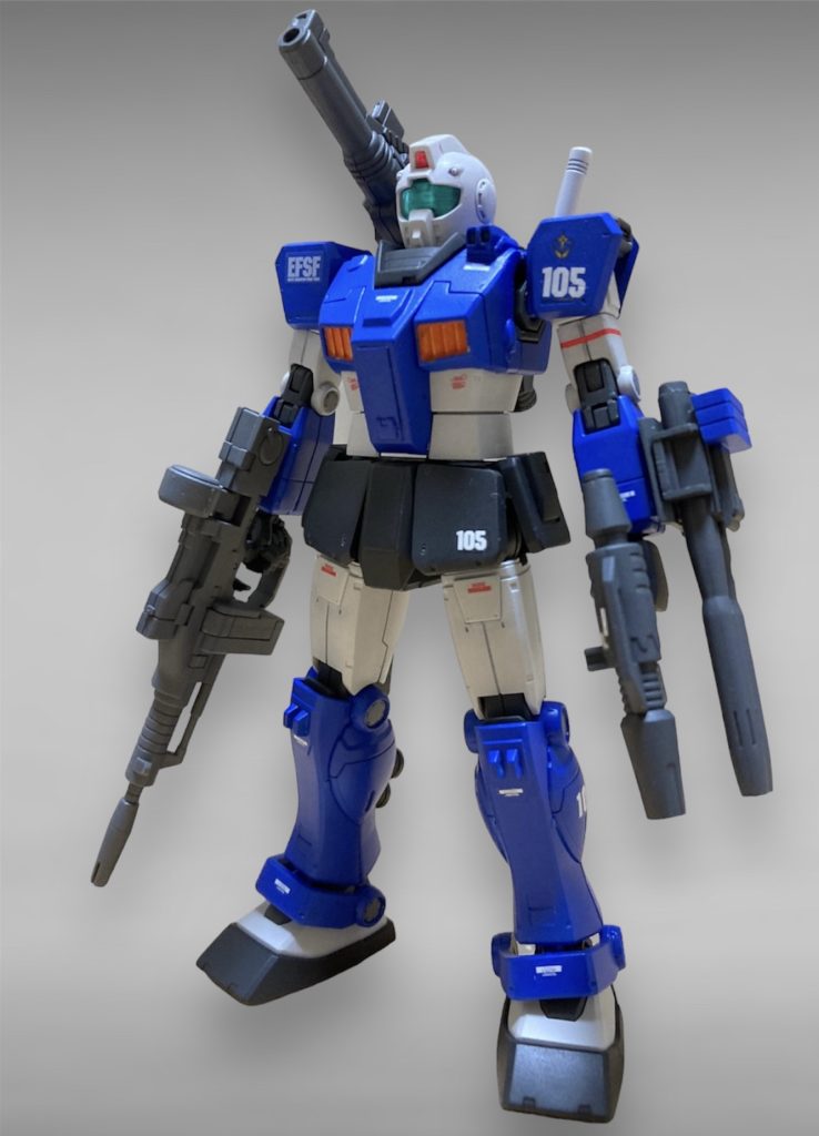 前側頭部はドアン版モロッコジム、バックパックに取り付けたキャノンと左肩のガトリングはオリジンガンダム、左腕にはフルアーマーガンダムからツインビームガンを移植。写ってないですが右手にもオリジンガンダムからバルカンを付けています。