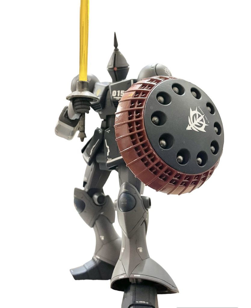 あんまり水色っぽくなりすぎないようにと思ってたらほとんどグレー色💦金属感出すために全体的に調色にメタリックも混ぜてます。