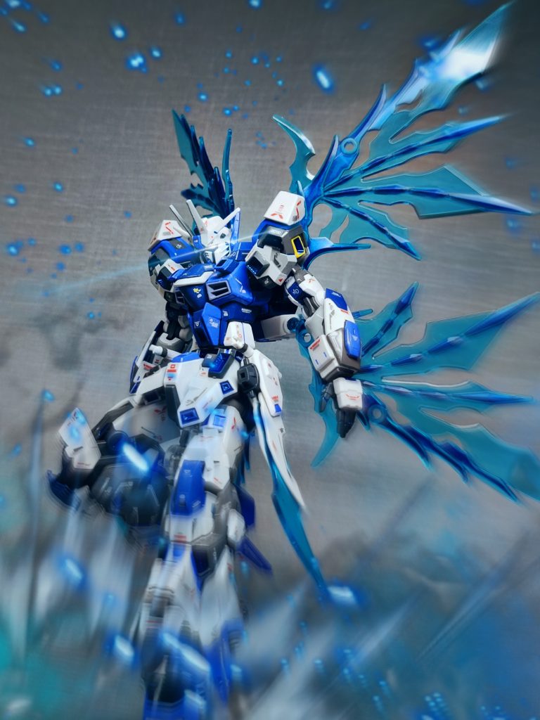 フラフスキー粒子特殊放出形態[トールモード]「メギンギヨルド」から集めた電気エネルギーを一度に全て放出して機体電力を飛躍的に高める特殊モードですフリーダムの最大の特徴である翼を消してしまったので、「トルモード」を発動した時のみ、電気で作られた翼が放出されます[トールモード]は、[System Log AI type SEED]でキラ·ヤマトを補助オペレータとして配置した後、キラがSEEDを分けた後、発動可能な特殊モードという設定です [トールモード]使用時、[ミョルニル]を2つに分割し、電気エネルギーで構成されたビームセーバーに使用できます2つに分割した[ミョルニル]はそれぞれ[トゥスナグラシャ]と [トゥスナグラインダ]と呼びます以上で設定を終了しますアクションをどうぞ