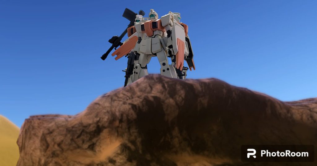 部下(奴らを見つけました......どうしますか？ 隊長)                                                                             隊長(スパイ以外殺せ)                                             部下(了解です)                                                         ブラックドック隊隊員B(隊長連邦のMSがいまs......)1つの銃声とともにブラックドック隊隊員Bの機体が破壊された ブラックドック隊の隊員は冷静に散開し即座に2人1組になるもブラックドック隊隊員Dが裏切り隊員Cのコックピットを破壊した......そうスパイはブラックドック隊隊員Dだったのだ ブラックドック隊隊長はすぐに隊員DのMSに射撃をするしかしそれを容易に交わすそして隊員Dがブラックドック隊隊長に向けそこにブラックドック隊隊長の機体はなかったそして隊員Dがブラックドック隊隊長を見つけた時にはもう遅かった......                                             ブラックドック隊隊員D(クッ 避けれない!!)       ブラックドック隊隊長(入隊した時に言ったはずだ裏切れば殺すと......)                                          そしてヒートソードがブラックドック隊隊員Dのコックピットが両断された そしてブラックドック隊隊長がブラックドック隊隊員Aを見るとそこには連邦のMSを1機破壊し残りの連邦MSに撃墜されたブラックドック隊隊員Aがいた......                                                                     連邦パイロット(ジオンの特殊部隊はこんなものか...戦いがいがないn)その言葉を言い終わる前に連邦パイロットの乗る陸戦型ジムのコックピットが破壊された                                               ブラックドック隊隊長(俺の仲間を殺して侮辱するか...お前ら死ぬ覚悟はあるんだろうな?)ブラックドック隊隊長が操るザクがスラスターを全て吹かして一気に距離を詰めブラックドック隊隊長の得意な格闘戦に持ち込みヒートソードで切りかかった それを冷静に対処した連邦MS部隊隊長は左手でビームサーベルを逆手に取りヒートソードを受け止めた...しかしそれを予測していたブラックドック隊隊長はヒートソードを持っていない手でmmp-80マシンガン[GN]のグレネードランチャーを発射して陸戦型ジムの腕を破壊した                                                               連邦MS部隊隊長(クッ...こいつ強いだが性能はこっちの方が上だ!!)グレネードランチャーを食らってよろけたあとスラスターを横に吹かしながらブラックドック隊隊長に向け100mmマシンガンを撃ちそれをブラックドック隊隊長はそれを避けながらmmp-80マシンガン[GN]を連邦MS部隊隊長に牽制も兼ねて撃つとスラスターを連邦MS部隊隊長に接近してヒートソードで斬り掛かるが連邦MS部隊隊長はビームサーベルを右手に持ちブラックドック隊隊長のザクと鍔迫り合いになり連邦MS部隊隊長の陸戦型ジムは後ろに下がるが 片足の膝関節にブラックドック隊隊長はmmp-80マシンガン[GN]を撃ち込み陸戦型ジムが着地に失敗したところを見逃さず着地に失敗した連邦MS部隊隊長野乗る陸戦型ジムの残っていた右腕を切断し戦闘不能にした...           連邦司令部(チッ せっかく我が軍のMSをやってジオンの雑兵ごとき倒せんとはおい隊長殿あんたはそこでﾀﾋね)                                                      連邦MS部隊隊長(ゲスが!! 絶対にお前を殺してやる!!)そう言ってモニターを殴る連邦MS部隊隊長                                                                         ブラックドック隊隊長(その感じだとお前見捨てられたな？...ちょうどいいお前俺と一緒に傭兵をやらないか？)どうやらブラックドック隊隊長も無能な上層部に見捨てられたようでジオンの誇りを捨て連邦MS部隊隊長と傭兵をやらないかと提案した... 次回機動戦士ガンダム 外伝傭兵部隊の軌跡 第1話連邦MS部隊隊長の決断 To Be Continued