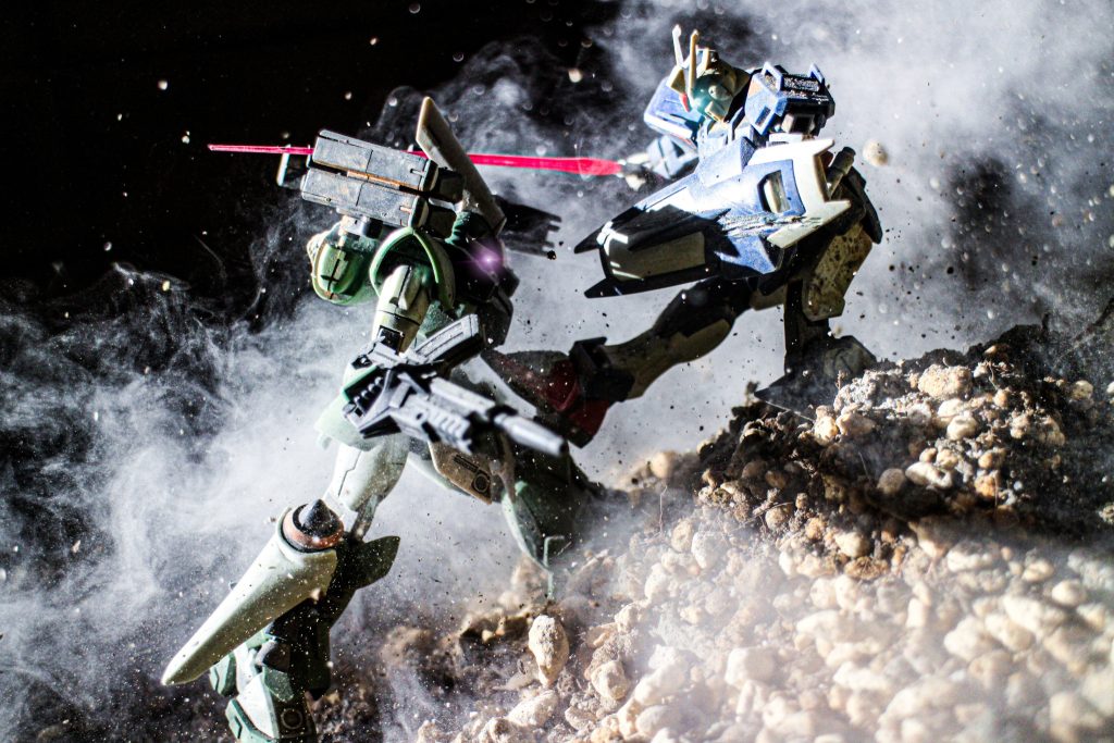 量産機だとパイロット妄想できるの楽しいですね(笑)私はオジさんパイロットが若手のコーディネイターが乗る前回のカスタムしたジンハイマニューバをボロボロのダガーで上回る展開が見たくて撮りました(笑)