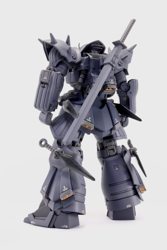 塗装色はオリジナル調色で設定よりもグレーに寄せています。