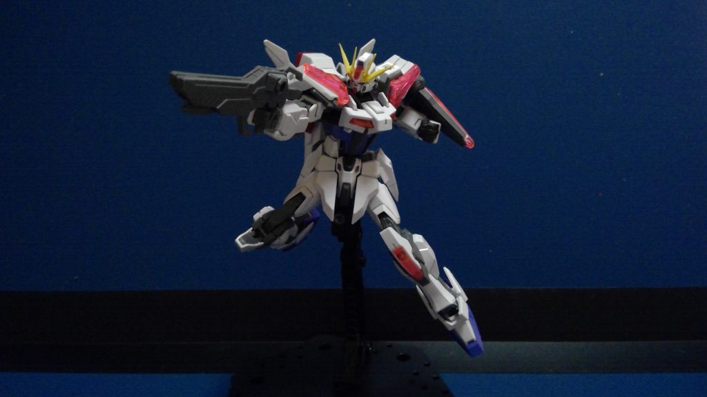 ビームライフルで攻撃。