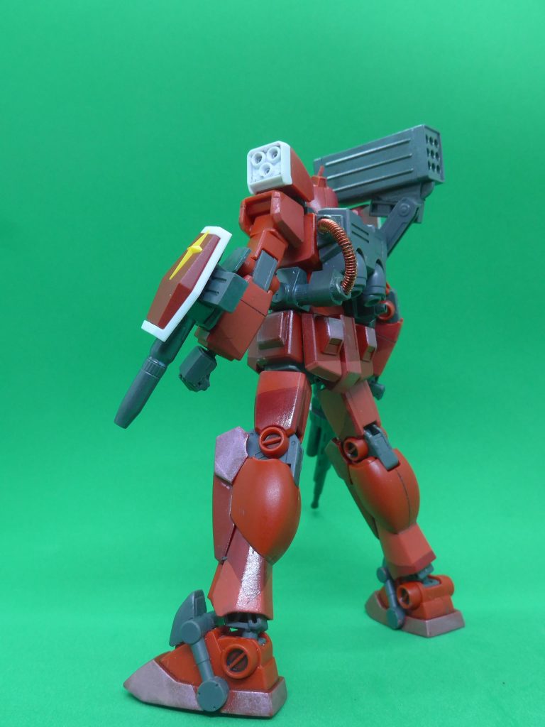 後姿もキマってませんか?ガトリングとバックパックはお手製動力パイプでつないでみました。