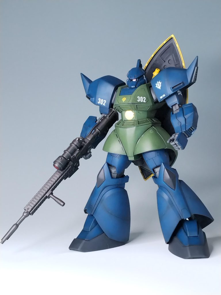 アナベルガトー専用機に追加された試作型ビームライフルを装備