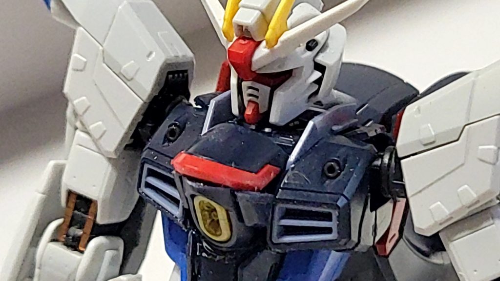 胸部にストフリのパーツを接着