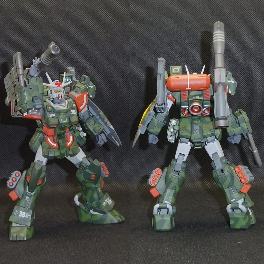 420ミリロケットランチャー（ショルダーキャノン）大型の弾倉をスクラッチしましたのでサイズ的な計算上21発ぶちかませます　弾倉は　大　中　小　と作りましたので作戦に応じて付け替えできます　リアスカートにでも予備弾倉のカートリッジをマウントしようかと思いましたが　どうやって交換すんねん？　ってことで今回は付けてませんｗ　対空砲撃から拠点攻略作戦まで何でも撃ちまくるぜ　ガウとか一発で堕とせるぜ！