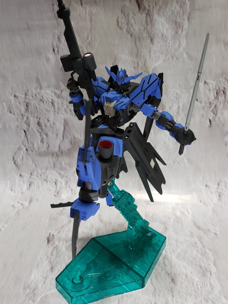 こちらは完成当時の写真。