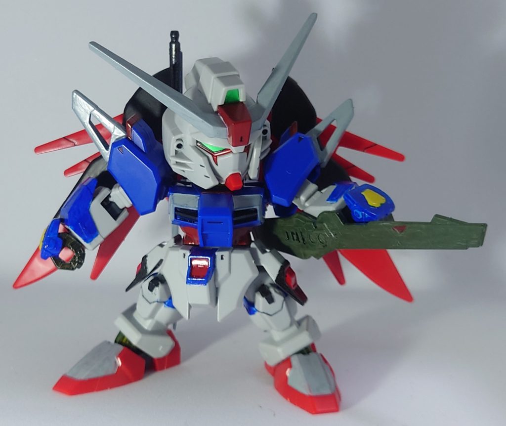 高エネルギー長射程ビーム砲。このキットでは独立してるんですよね