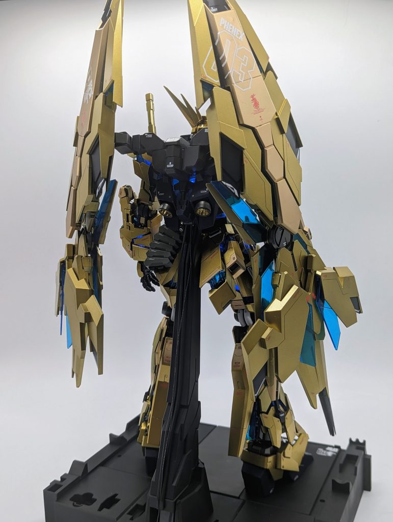 PGユニコーンガンダムフェネクスメッキ剥がし全塗装–4枚目/制作者：kenshira0123