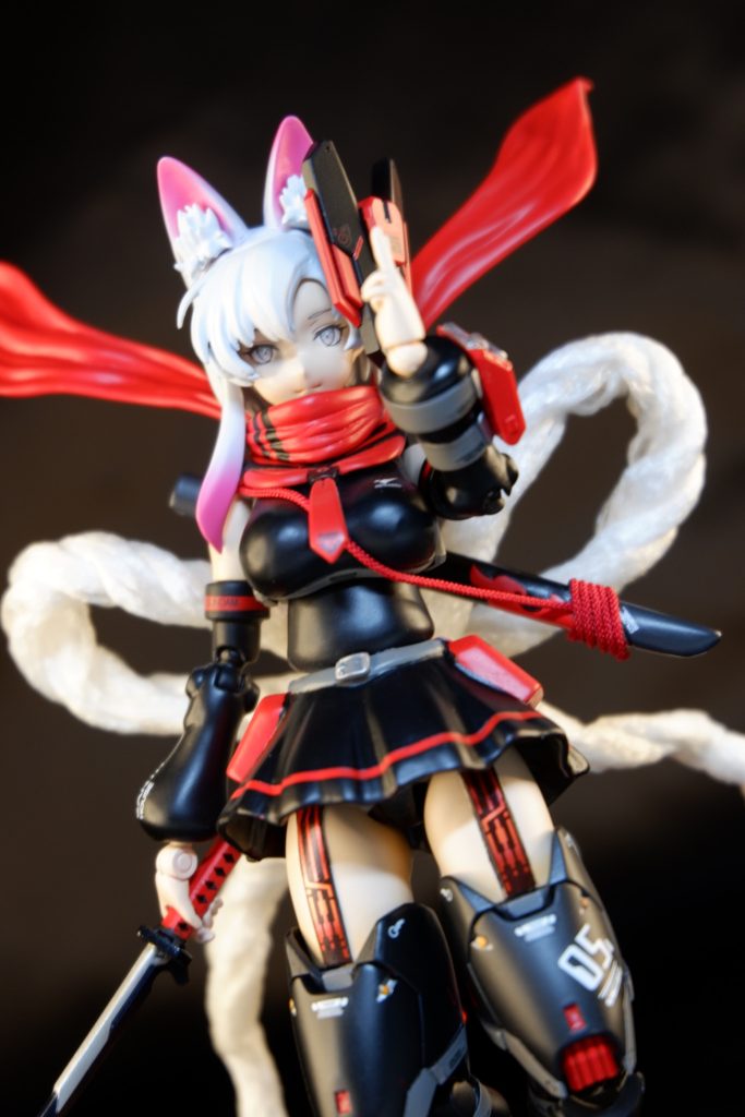 ▲お気に入りショット、セーラー服と日本刀の相性は抜群に○ですね