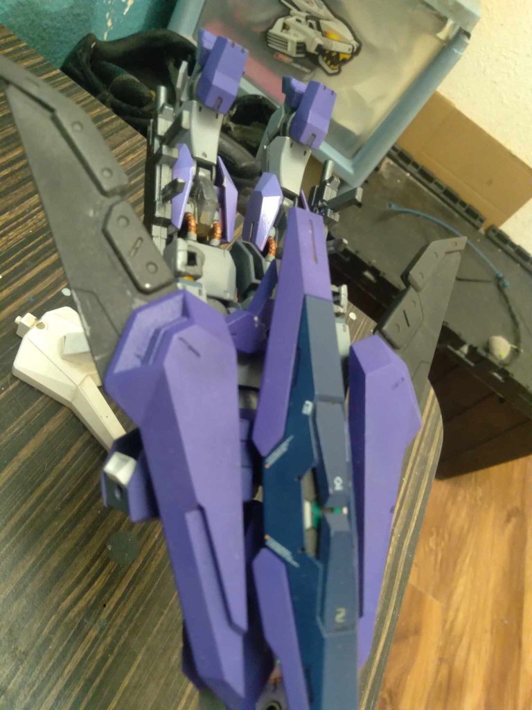 There is a powerful beam cannon that can be used only in this form. It's positioned at the front for better targeting 