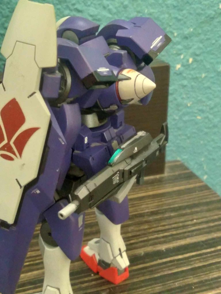 Back view. The GN short rifle can be stored on the back skirt armor