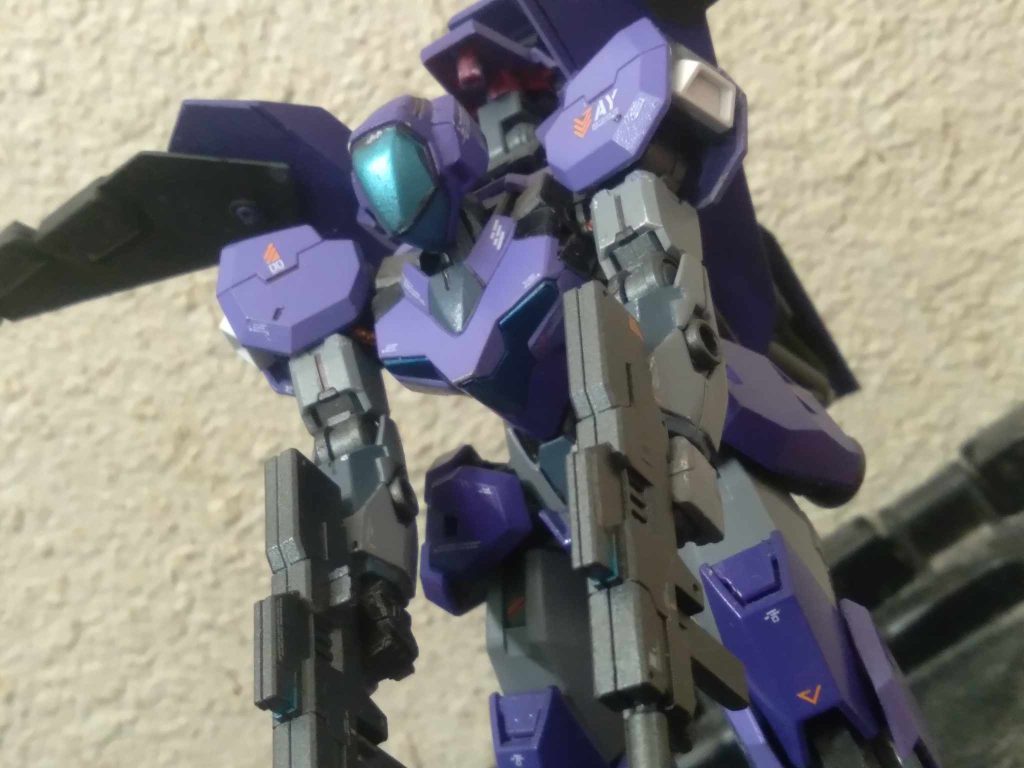 For weaponry, it's equipped with 1-2 beam assault carbines. These small beam rifles have a high rate of fire but have medium effectiveness. Next is the shield. Its made of thicker armor for better defense. The inside of the shield stores extra batteries for the carbines and 2 beam saber handles 