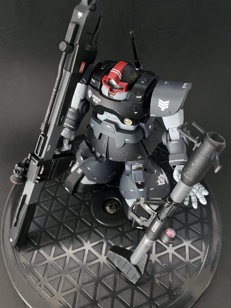 頭部のラインがお気に入り。